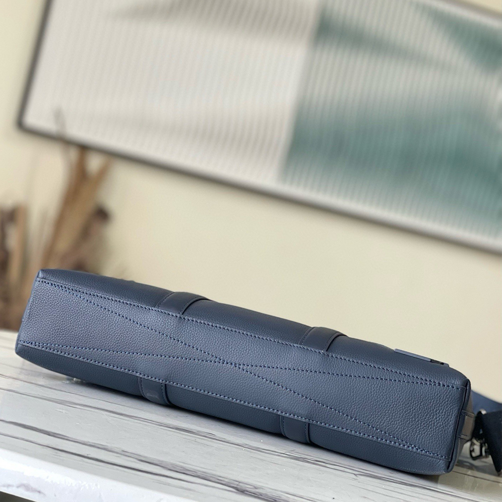 LV TAKEOFF briefcase