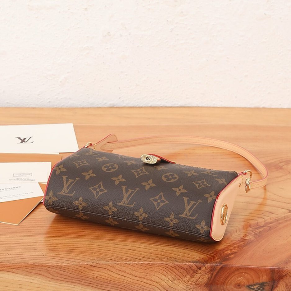 LV Pochette Tirette