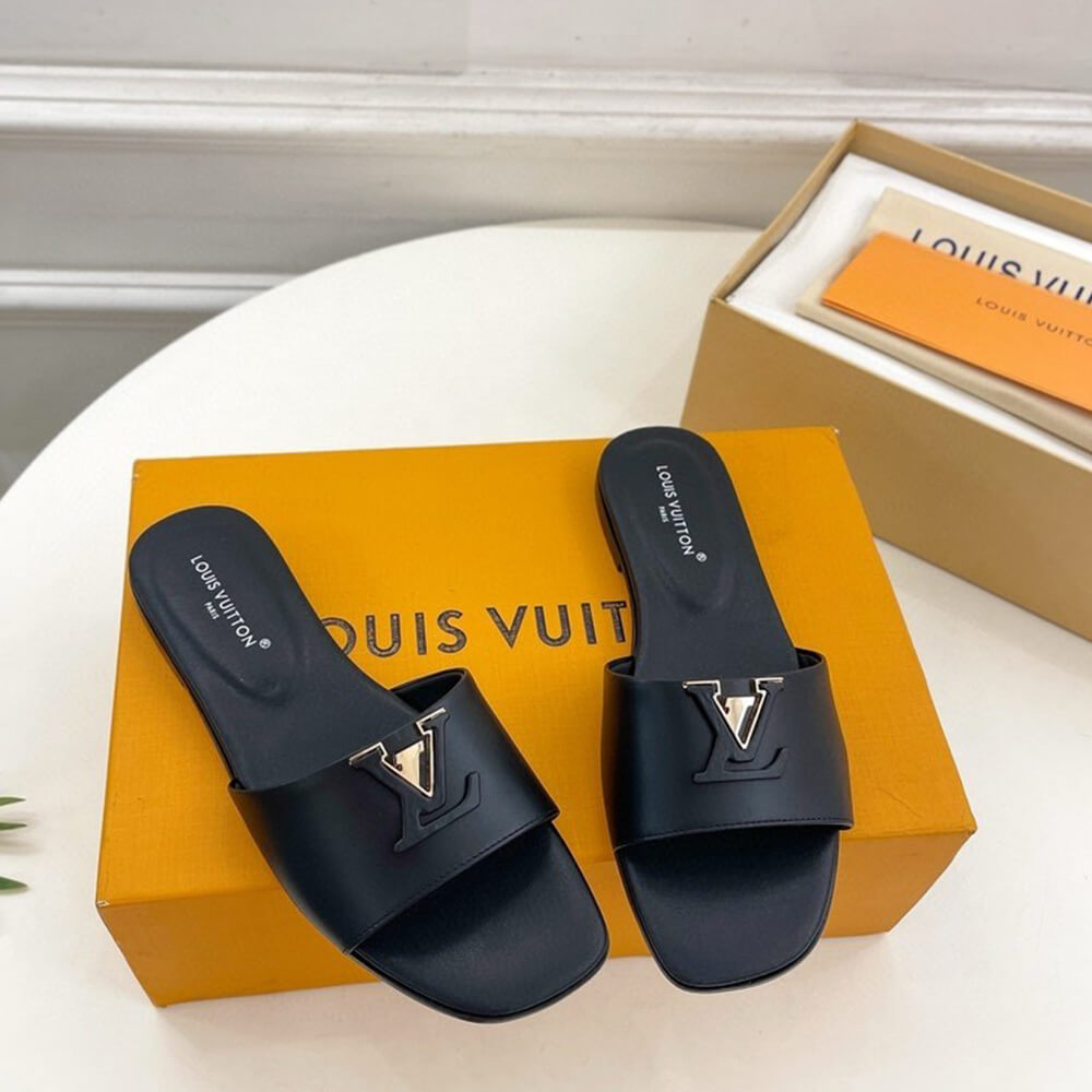 l**is V*t*n lv capri flat mule black